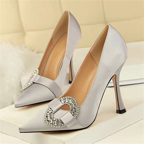 Women's Luxury Pumps & Designer High